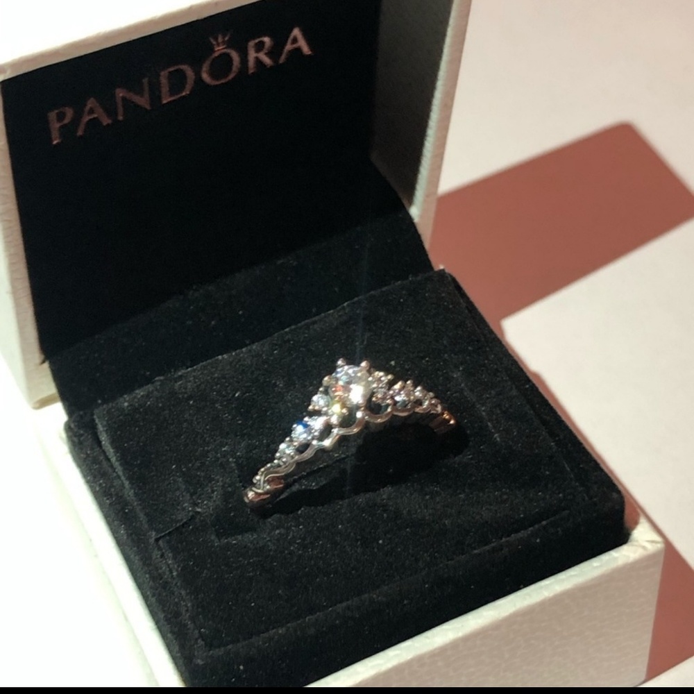Fairytale Tiara Ring Pandora